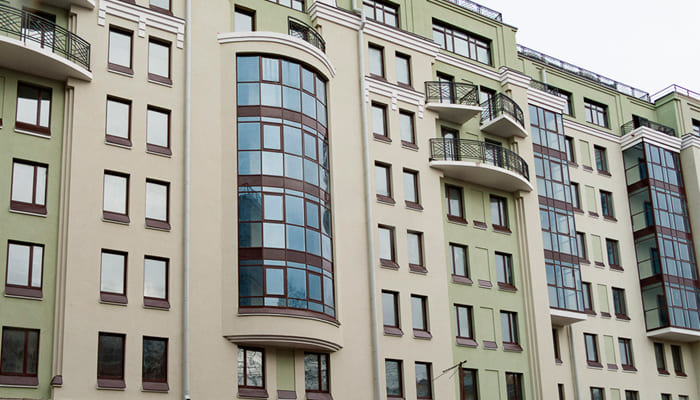 Цены на деревянные окна с установкой в СПб 